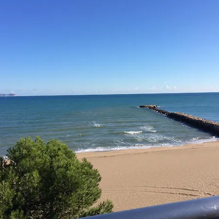 Neapolis 2 公寓 *